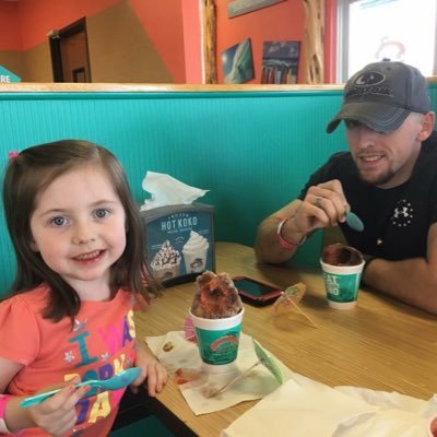 Profile Picture of Josh Hilliard (@Donut_Operator) on Twitter