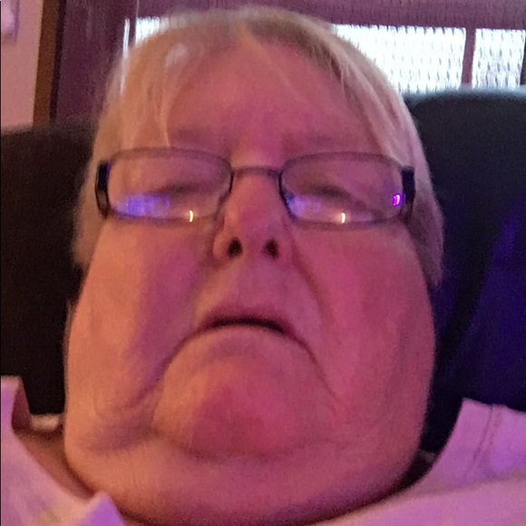 Profile Picture of Sheila Bertram (@sfrogluv55) on Poshmark