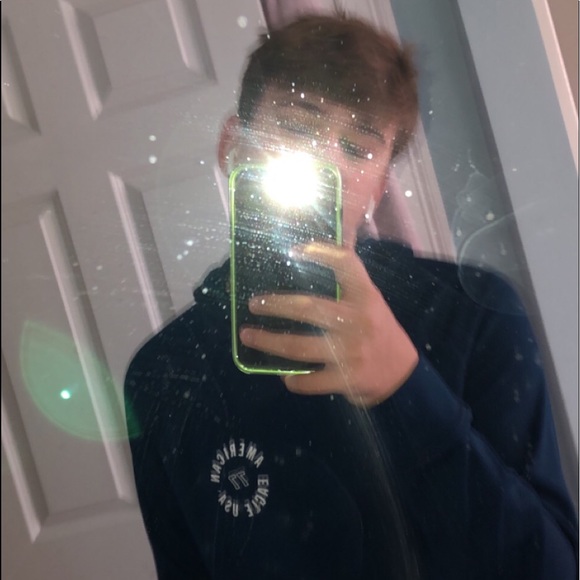 Profile Picture of Cole Szymaszek (@cole_szymaszek) on Poshmark