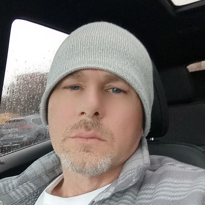 Profile Picture of Bryen (@bryenro) on Tiktok