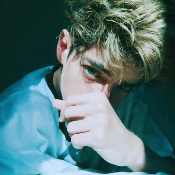 Profile Picture of Alice Rogers (@chaxbfcooper) on Poshmark