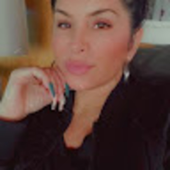 Profile Picture of Jessica Serafine (@jesbridev) on Poshmark