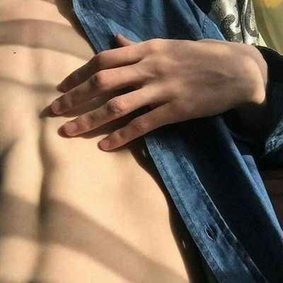 Profile Picture of Chris Morant (@chrisaresad) on Twitter