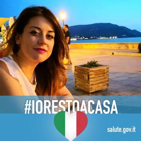 Profile Picture of Carmen Figliola (@tinlang) on Poshmark
