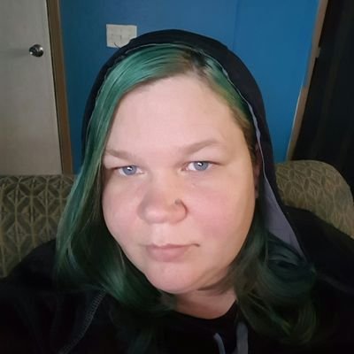 Profile Picture of Jennifer Sweet (@ghost112439) on Twitter