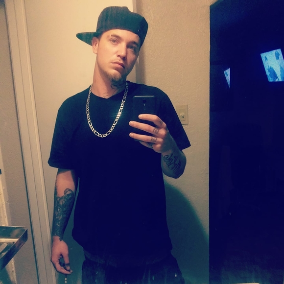 Profile Picture of Mike Dupreejr (@mikedupreejr) on Poshmark