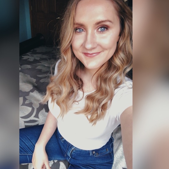 Profile Picture of Megan Baritot (@baritotm) on Poshmark