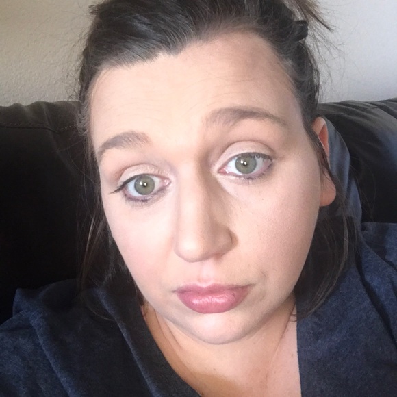 Profile Picture of Robin Jackson (@rjackson0316) on Poshmark