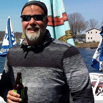 Profile Picture of David_Swanson (@David_Swanson) on Twitter