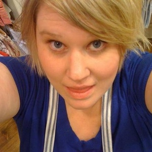 Profile Picture of Stacey Mckibbin May (@lainestacey) on Myspace