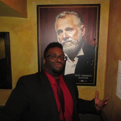 Profile Picture of Glenn C.White (@themrwhiteshow) on Twitter