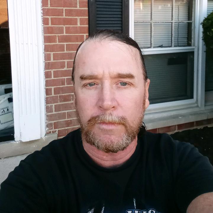 Profile Picture of Mark Dziubek (@markdziubek) on Tiktok