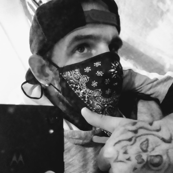 Profile Picture of Bryan Calhoun (@bryancalhoun189) on Poshmark