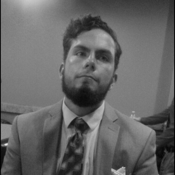 Profile Picture of Quinn Miller (@quinn_miller) on Poshmark