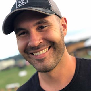 Daniel Burda - Facebook Profile Picture of Daniel Burda (@therealburda) on Facebook