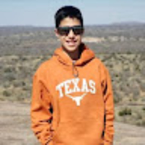 Profile Picture of Saagar Mo (@saagarmohindru) on Poshmark