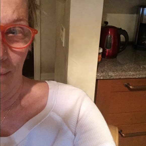 Profile Picture of Carolyn Lundeen (@sudhadeen) on Poshmark