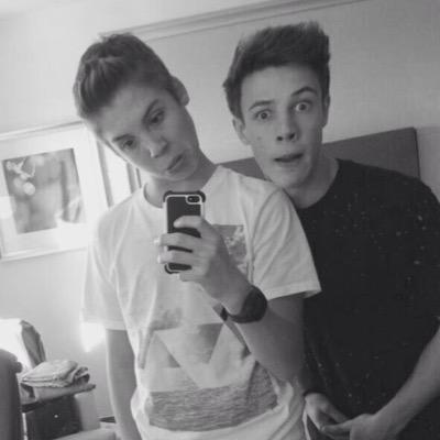 Profile Picture of Emily* (@ComparingMatt) on Twitter