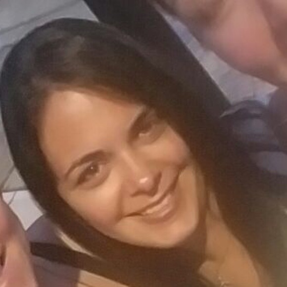 Profile Picture of Maria Doroni (@mdoroni) on Poshmark