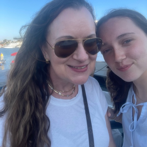 Profile Picture of Lara Nichols (@larakatja) on Poshmark