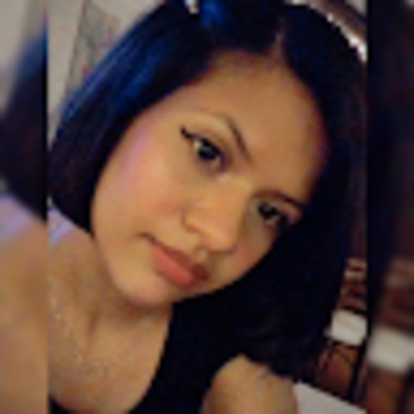 Profile Picture of Ashly Ramirez (@ashlyramirez214) on Poshmark