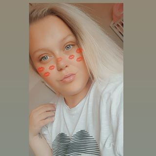 Profile Picture of Aimee Marie (@aimeesmallman01) on Facebook