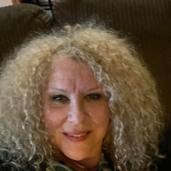 Profile Picture of Jeanne Cassaday kollak (@jeanne121961) on Poshmark