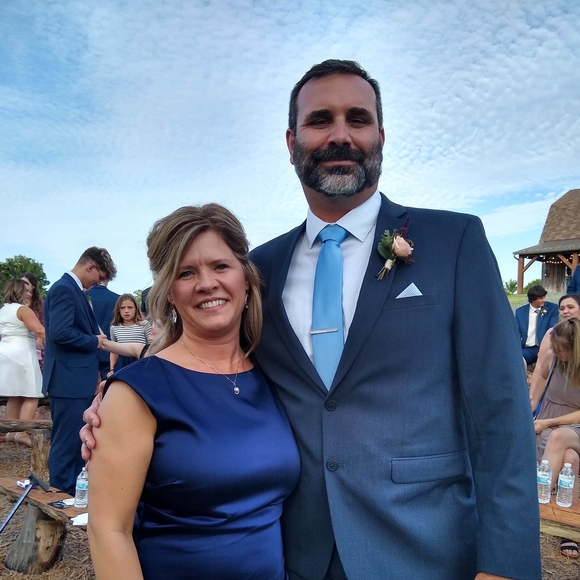 Profile Picture of Jennifair n mark Ditmanson (@jditmanson) on Poshmark