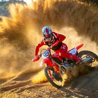 Profile Picture of Vincent Echeveria (@vincent.echeveria.1) on Facebook