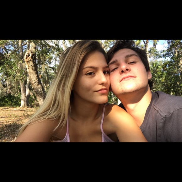 Holden Schiralli - Poshmark Profile Picture of Holden Schiralli (@jimtom1) on Poshmark