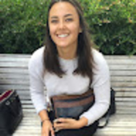 Profile Picture of Rebekah Tabatt (@rebekah_tabatt) on Poshmark