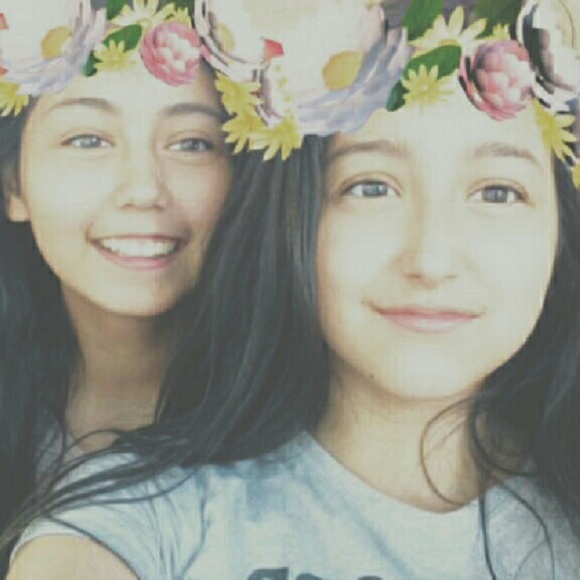 Profile Picture of Lidia Lopez (@saddmoonn) on Poshmark