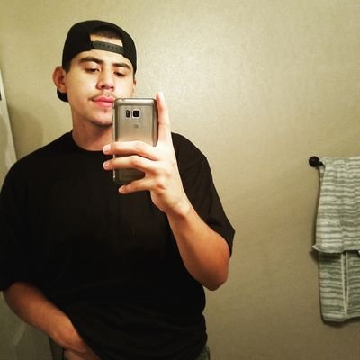 Profile Picture of Joseph Anthony Mota (@BEERxK1NG) on Twitter