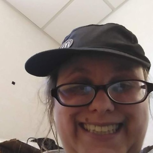 Profile Picture of Sarah Kilcollum (@seliza1997) on Poshmark