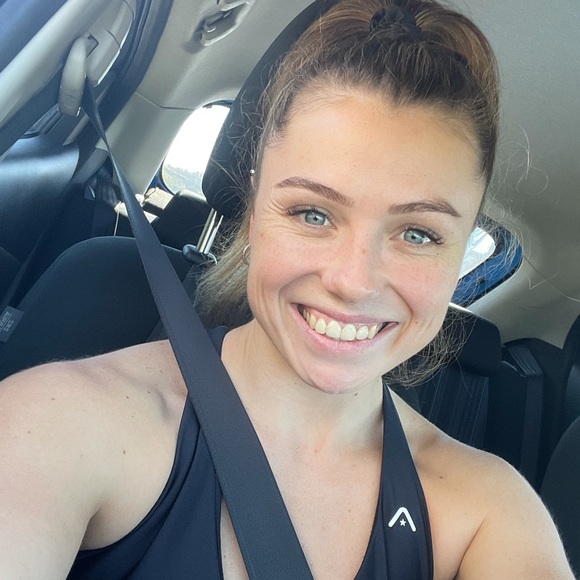 Profile Picture of Meg Watson (@megwatson855) on Poshmark