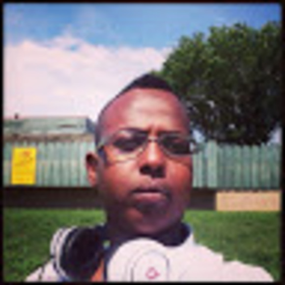 Profile Picture of Wais Saleman (@waisside) on Poshmark