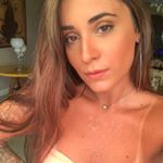 Profile Picture of Lorena Rodrigues (@lorenrodrigues) on Instagram