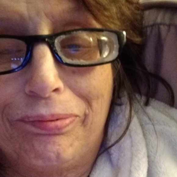 Profile Picture of Joyce Craig (@joyce_craig) on Poshmark