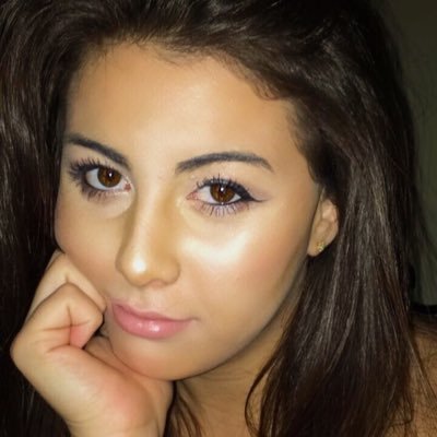 Profile Picture of Alyssa Walters (@Alyssa2297) on Twitter