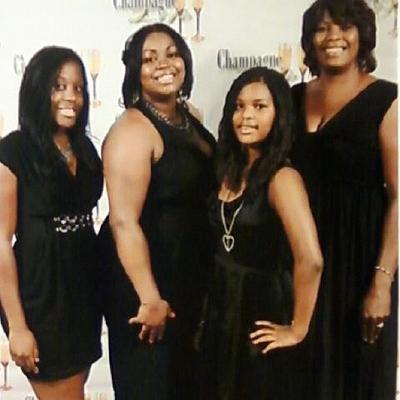 Profile Picture of Denise Sharpe (@clustergasga33) on Twitter