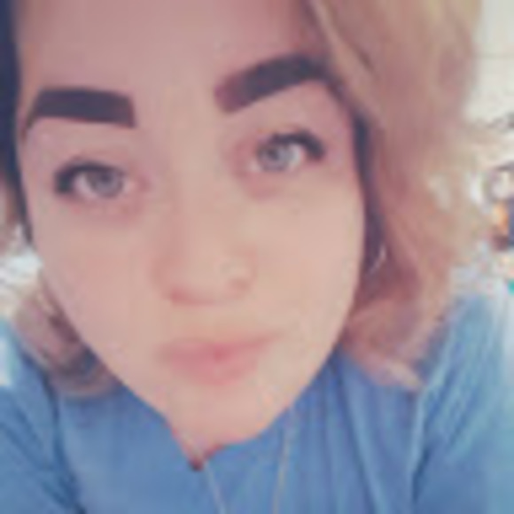 Cristina Cuellar - Poshmark Profile Picture of Cristina Cuellar (@cuellarcris01) on Poshmark