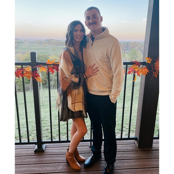 Profile Picture of Brittany Kinskey (@brittanykinskey) on Poshmark