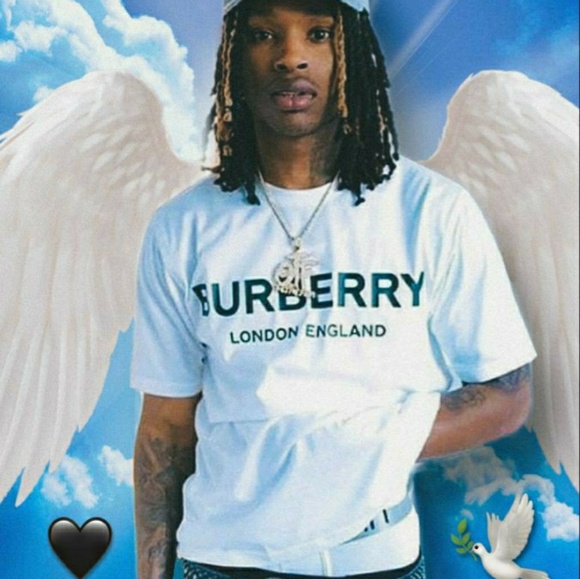 Profile Picture of Dalanta Pinchbeck (@gocrazydalanta) on Poshmark