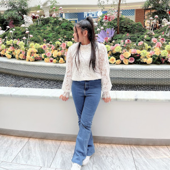 Profile Picture of Mohinur Rustamova (@mohinurus20) on Poshmark