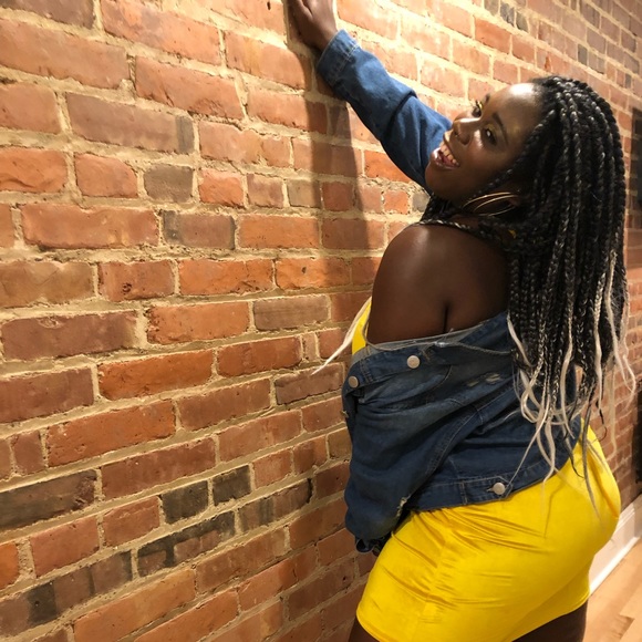 Profile Picture of Nkemjika Nweke (@hbicmedstudent) on Poshmark