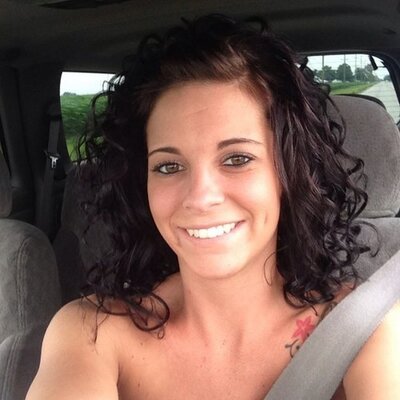 Profile Picture of Amanda Noland (@@Amandaj0889) on Twitter