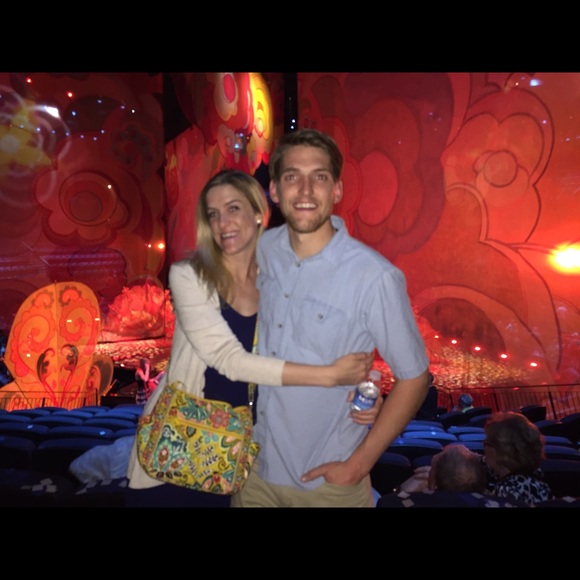 Profile Picture of Ashton Reid (@mrsashtonreid) on Poshmark