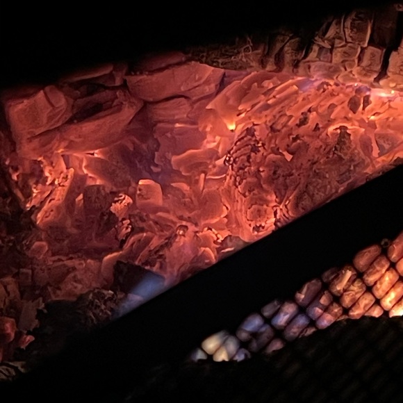 Profile Picture of Deanna Shaer (@deannashaer) on Poshmark