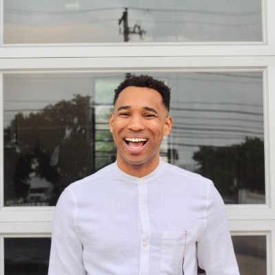 Profile Picture of 𝓜𝓲𝓬𝓱𝓪𝓮𝓵 𝓗𝓮𝓷𝓭𝓮𝓻𝓼𝓸𝓷⭐️ (@MikeHen510) on Twitter