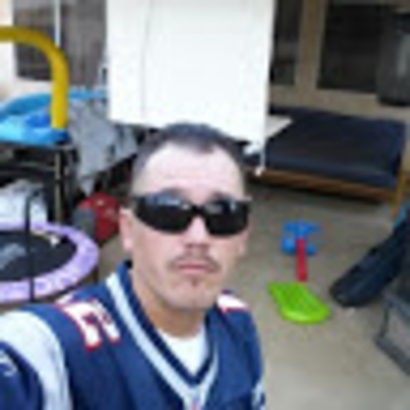 Profile Picture of Tony Amaro (@tonyamaro92879) on Poshmark